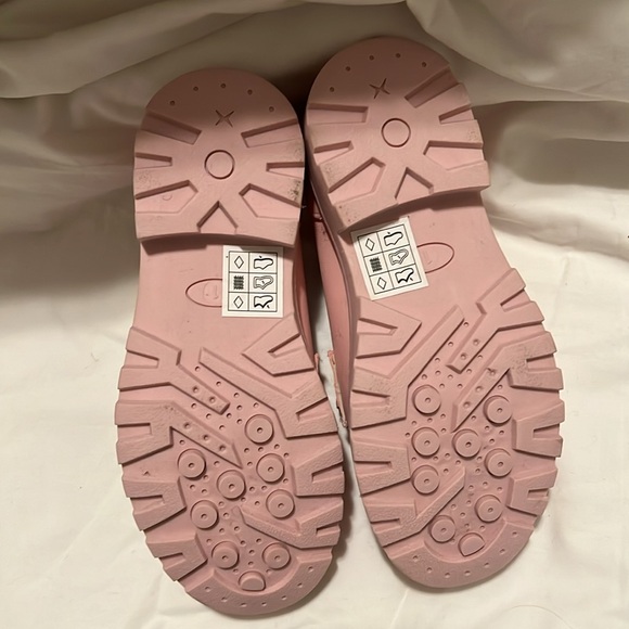 Justfab Girls Pink loafers - Picture 2 of 3